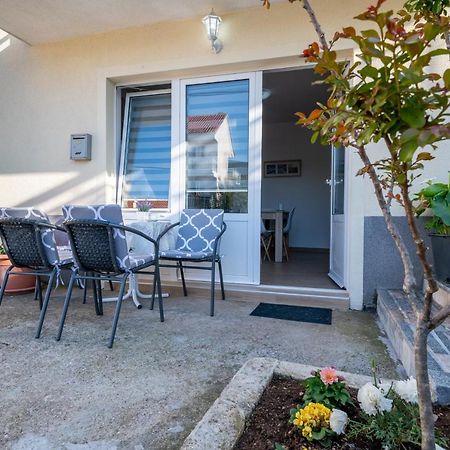 Apartmani Frane نيوم المظهر الخارجي الصورة