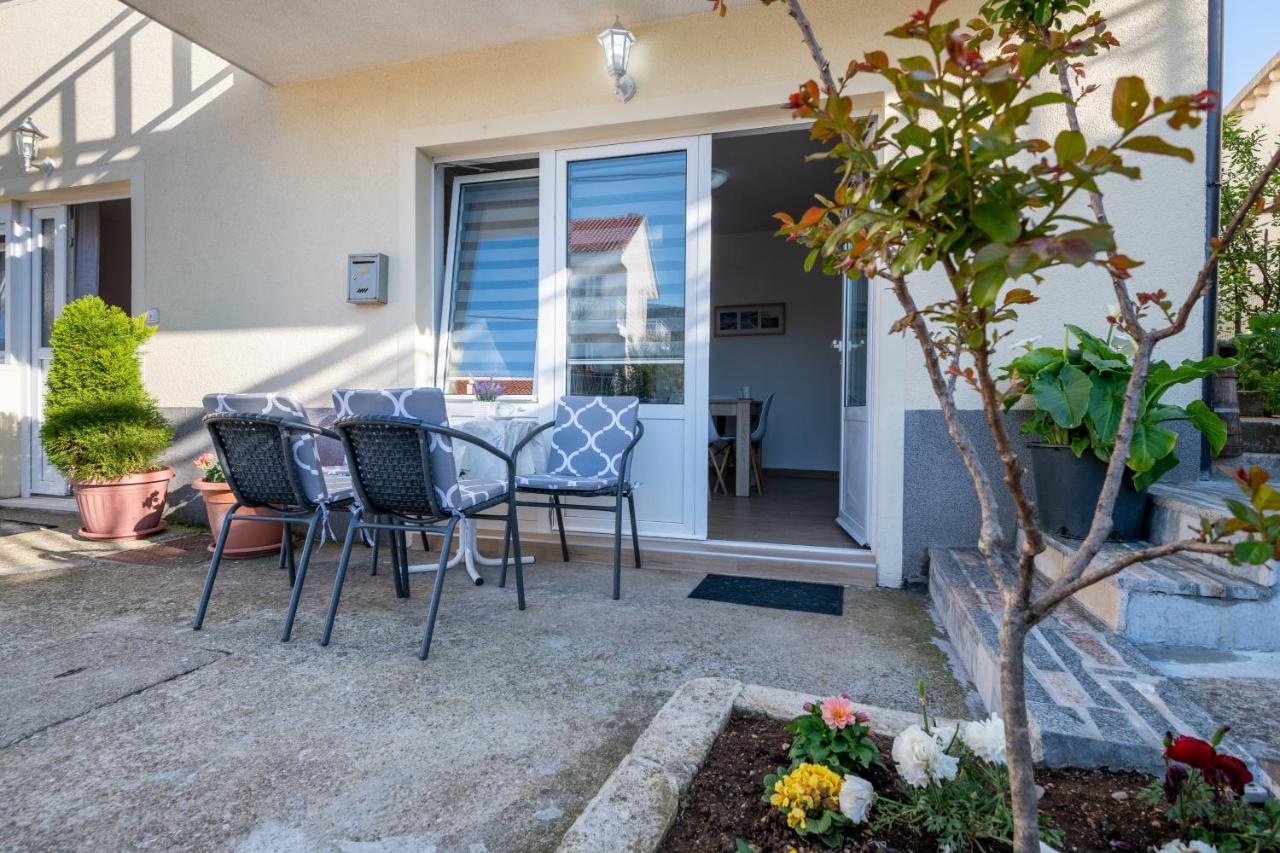 Apartmani Frane نيوم المظهر الخارجي الصورة