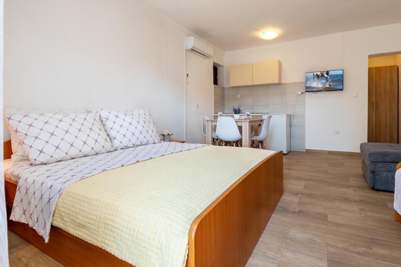 Apartmani Frane نيوم المظهر الخارجي الصورة