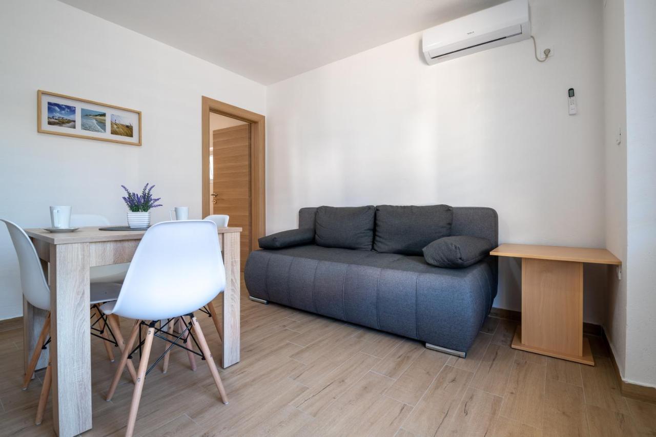 Apartmani Frane نيوم المظهر الخارجي الصورة