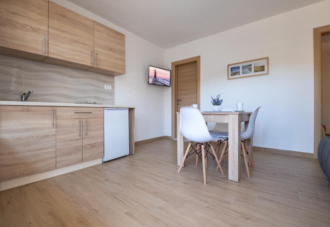 Apartmani Frane نيوم المظهر الخارجي الصورة