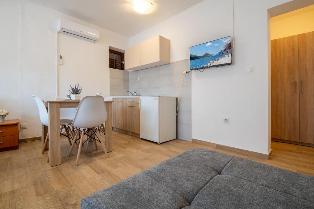 Apartmani Frane نيوم المظهر الخارجي الصورة