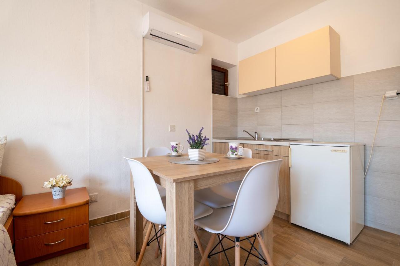 Apartmani Frane نيوم المظهر الخارجي الصورة